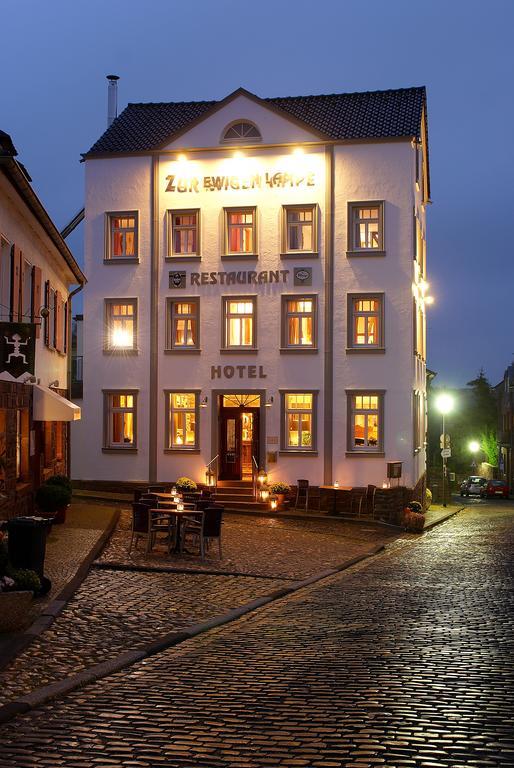 Zur Ewigen Lampe Romantisches Landhotel & Restaurant Nideggen Eksteriør bilde